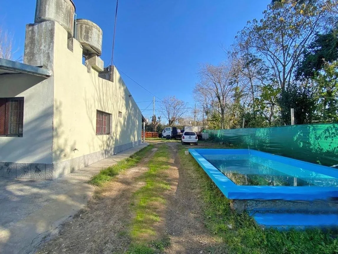 Casa de 3 ambientes en venta en Merlo, Castellanos 300