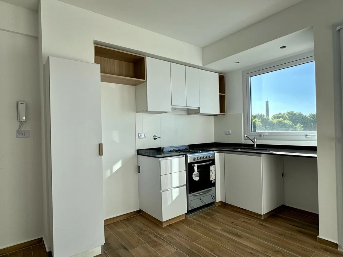 Departamento de 4 ambientes en venta en Liniers, Pizarro 5800, foto 3