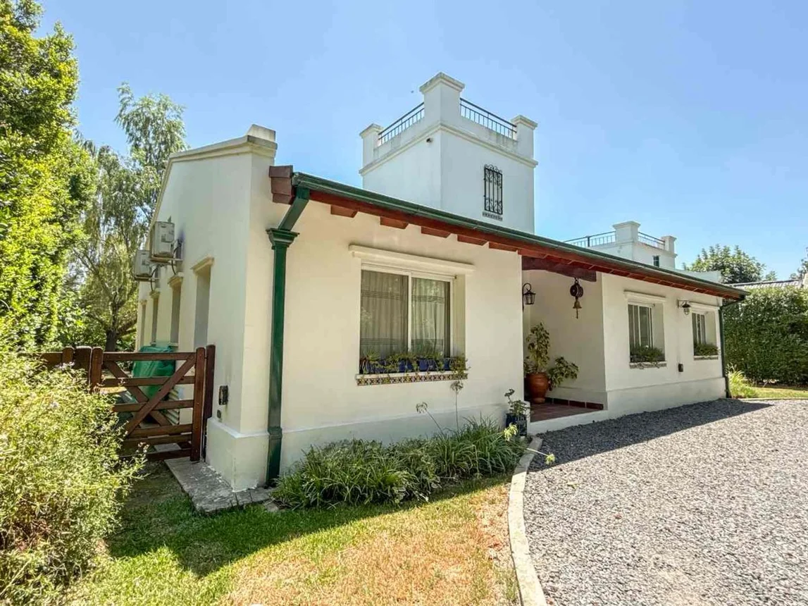 Casa en venta en Villa Rosa, foto 2