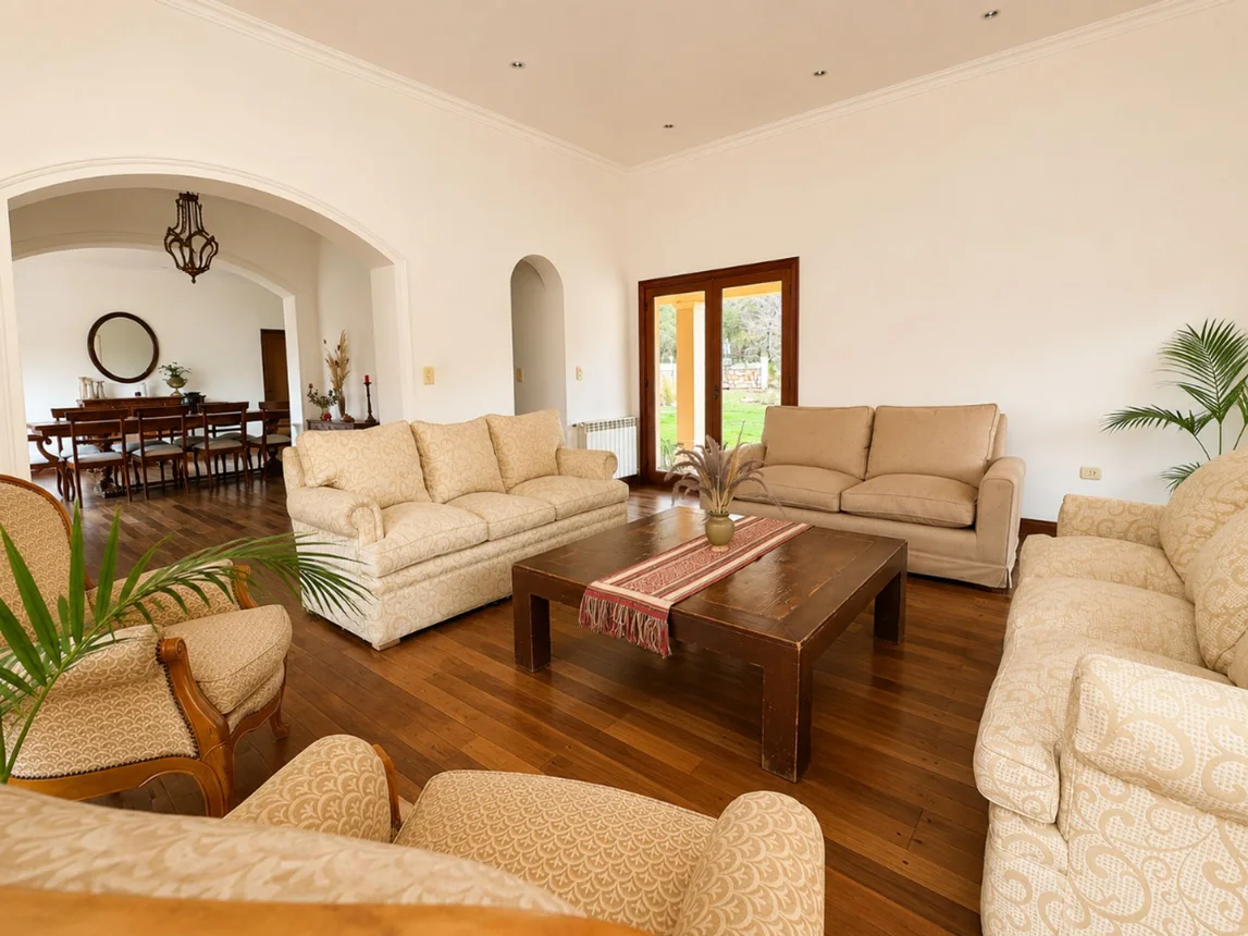 Venta casa valle escondido 6 dormitorios y pileta, foto 4