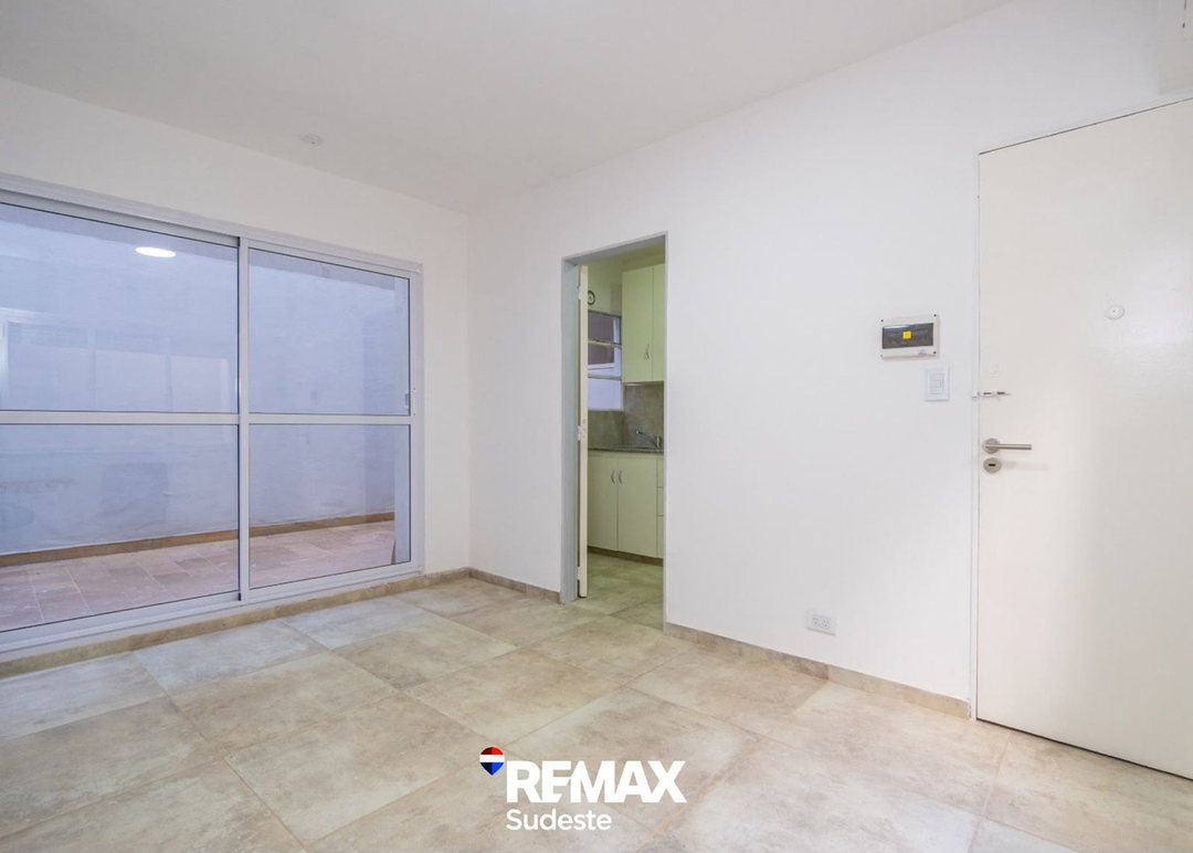 VENTA LAVALLE 83 RENOVADO 2 DORMITORIOS
