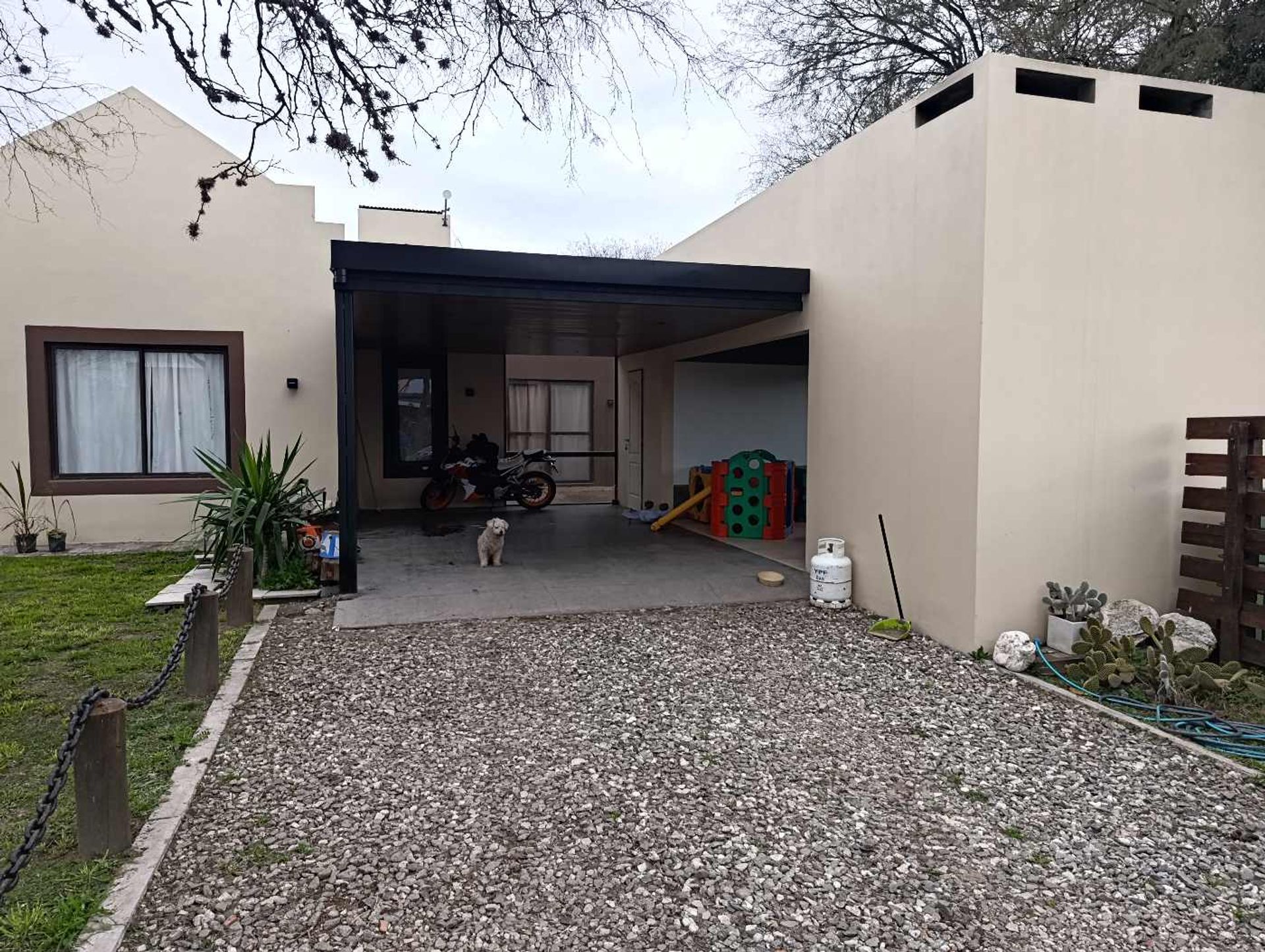 Foto 3 — Casa en venta en barrio Solares del valle