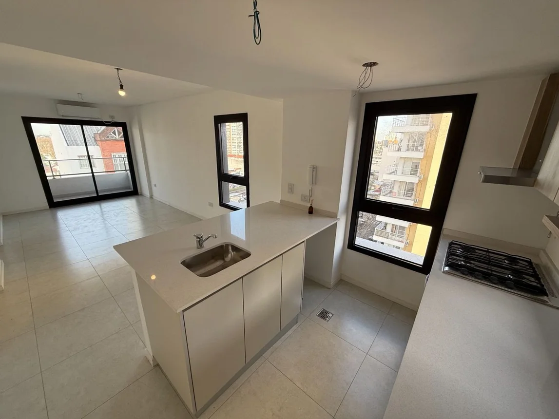 Departamento en alquiler en Lomas de Zamora, Carlos Pellegrini 200