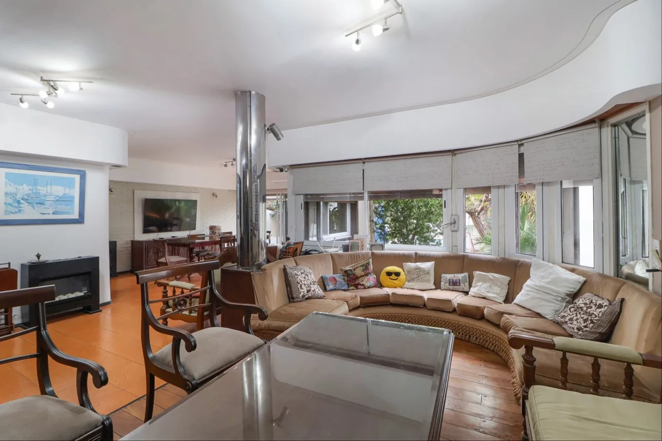 Casa de 6 ambientes en venta en Olivos, Entre Ríos 2300, foto 2