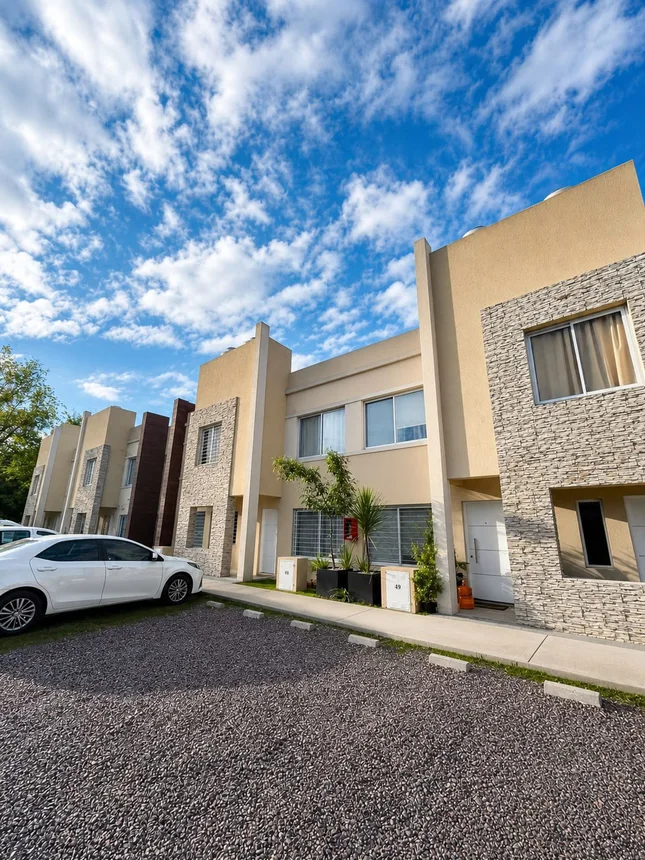 Casa dúplex en venta en Muñiz, foto 2