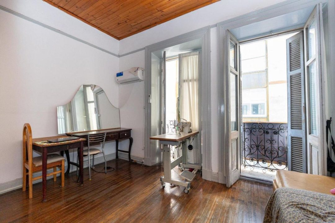 Venta departamento Montserrat frente balcón