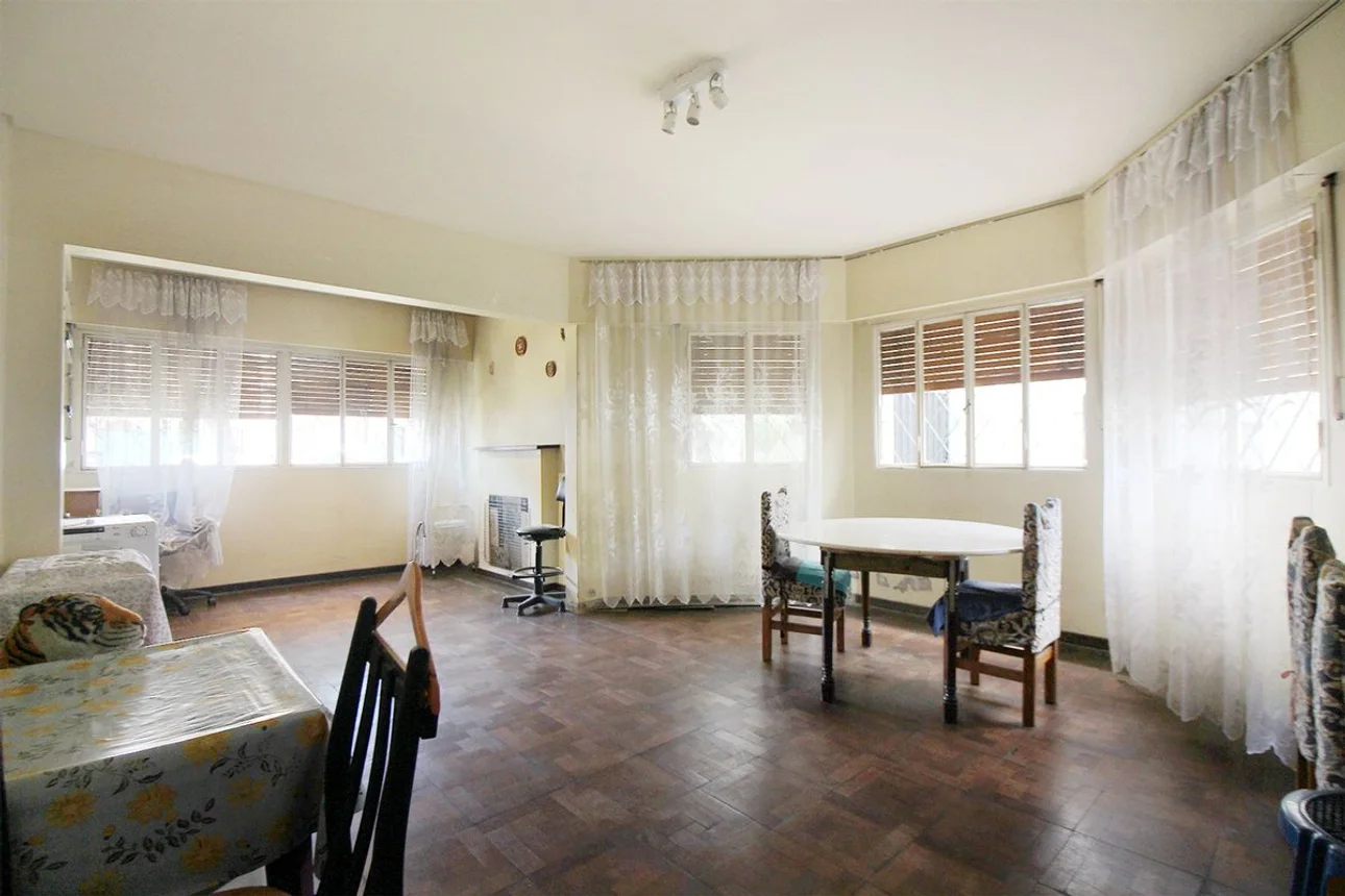 Casa de 6 ambientes en venta en Munro, Gervasio Posadas 2300, foto 2
