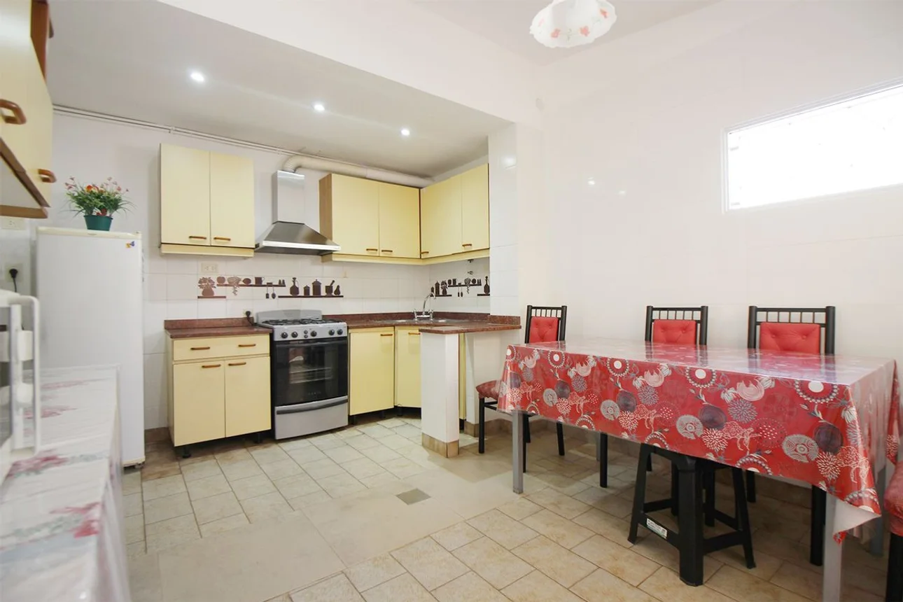 Casa de 6 ambientes en venta en Munro, Gervasio Posadas 2300