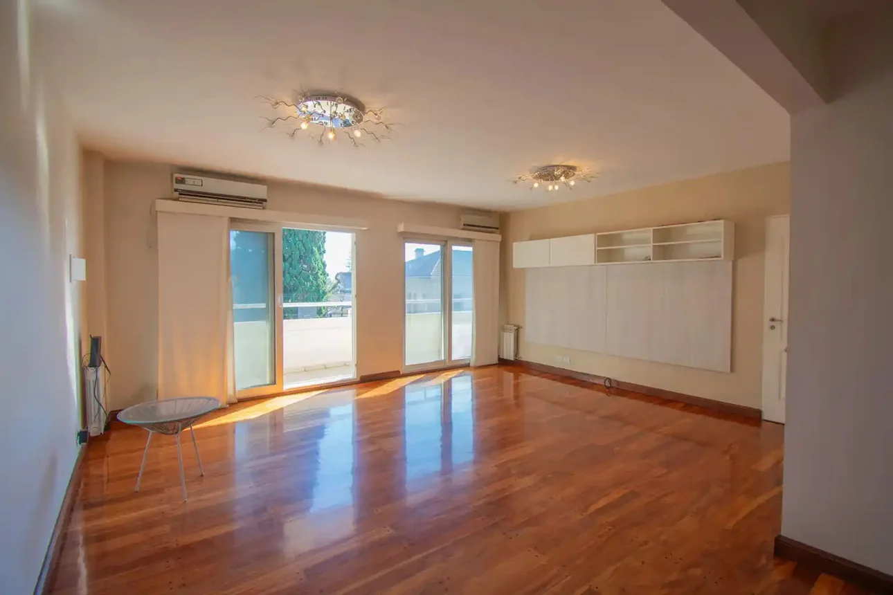Piso de 4 ambientes en venta en Quilmes, Rivadavia 400