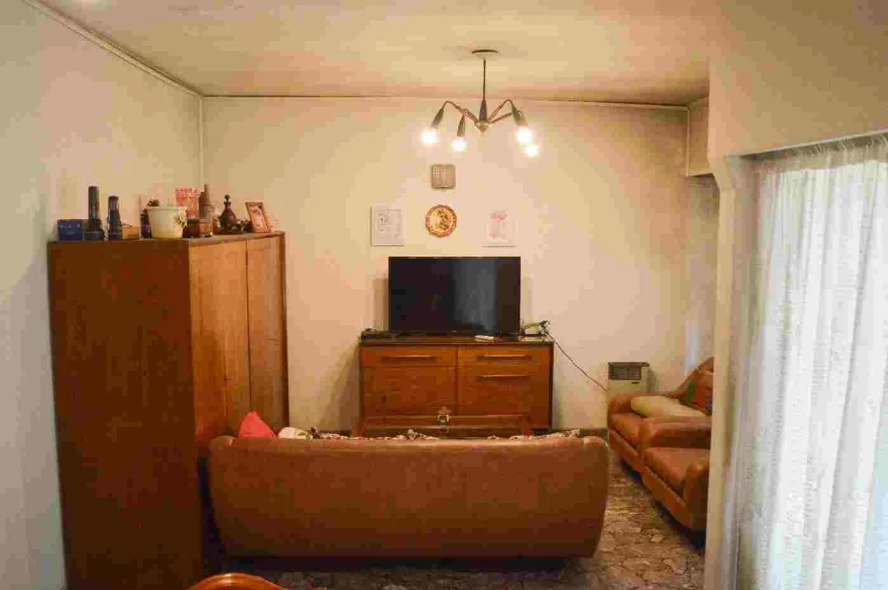 Casa de 5 ambientes en venta en Temperley, Rafael Jijena Sánchez 300, foto 5