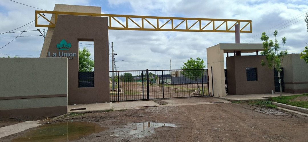 Venta Lote B° Semi-Privado Colonia Segovia Gllén