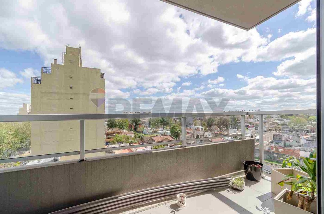 VENTA DEPARTAMENTO 2 AMB CON BALCON EN LUGANO