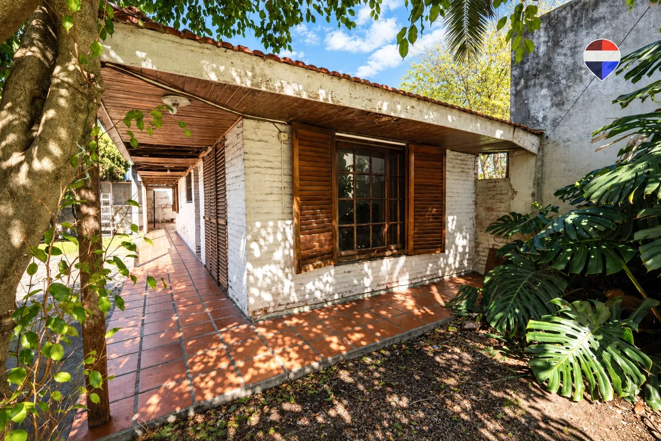 Casa de 3 ambientes en venta en Burzaco, La Querencia 1400
