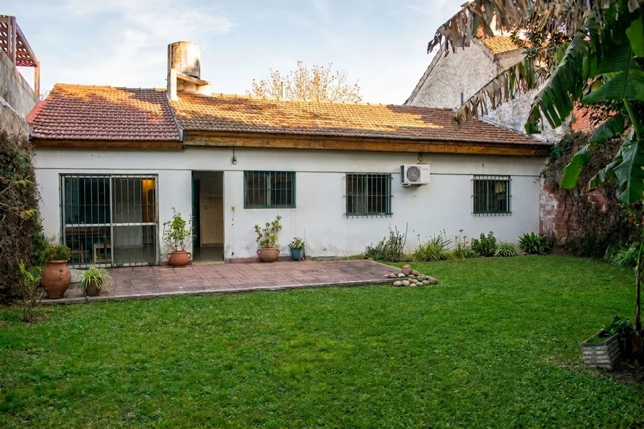 Casa en venta en Haedo, foto 2