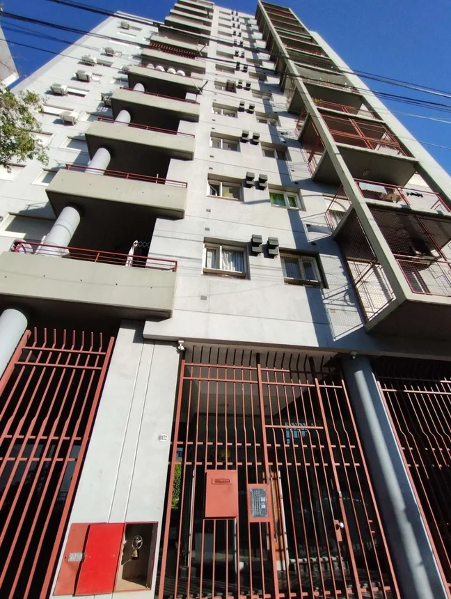Departamento de 3 ambientes en venta en Villa Luro, Avenida Rivadavia 10100