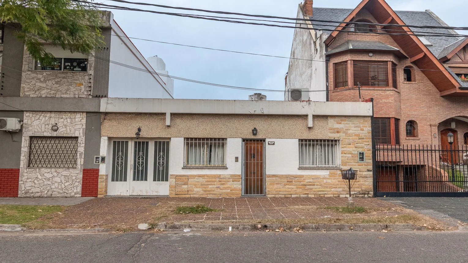 Casa en venta en Haedo, foto 2