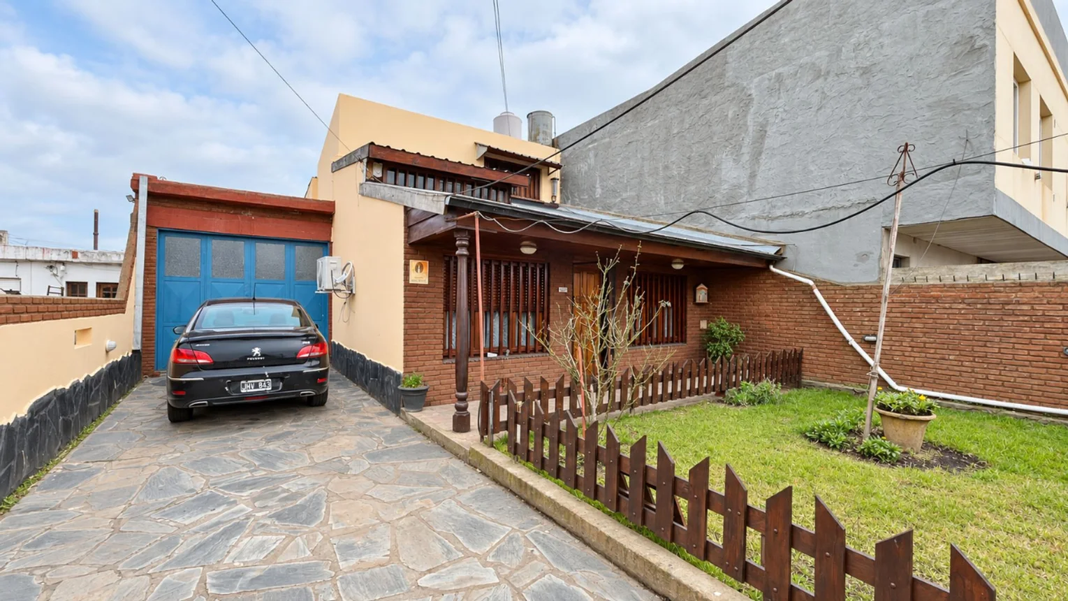 Casa 3 amb en venta en las avenidas con galpon, foto 1