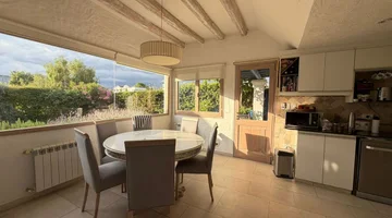 ALQUILER CASA EN CHACRAS DE CORIA