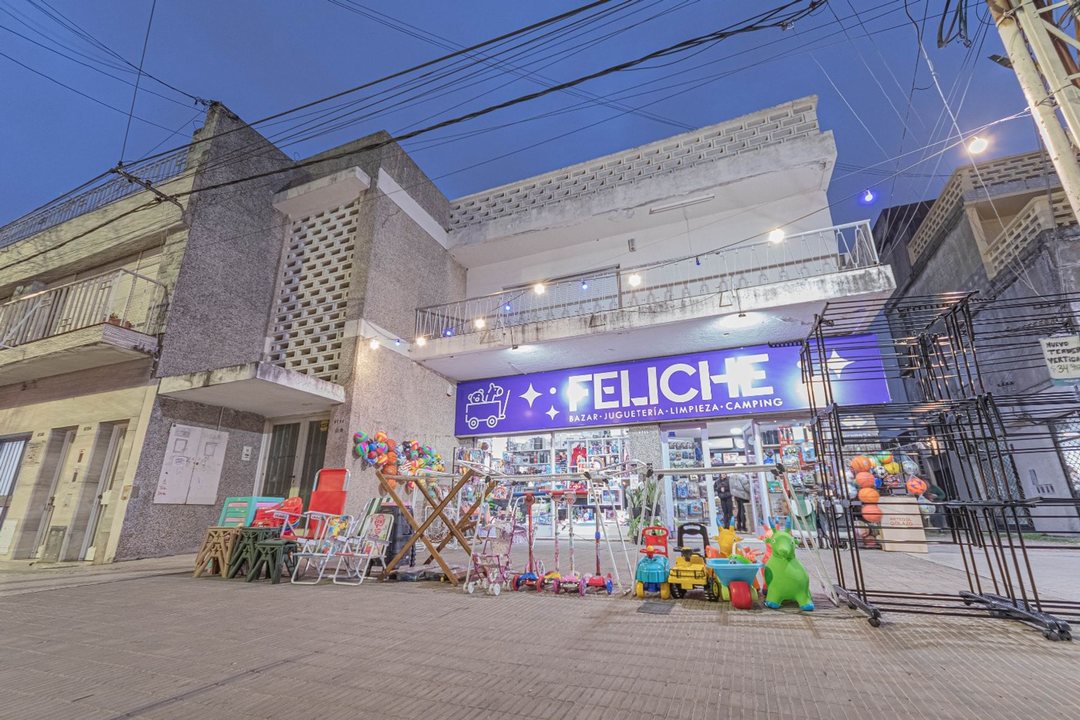 VENTA CASA CON LOCAL MENDOZA 6100, B° BELGRANO