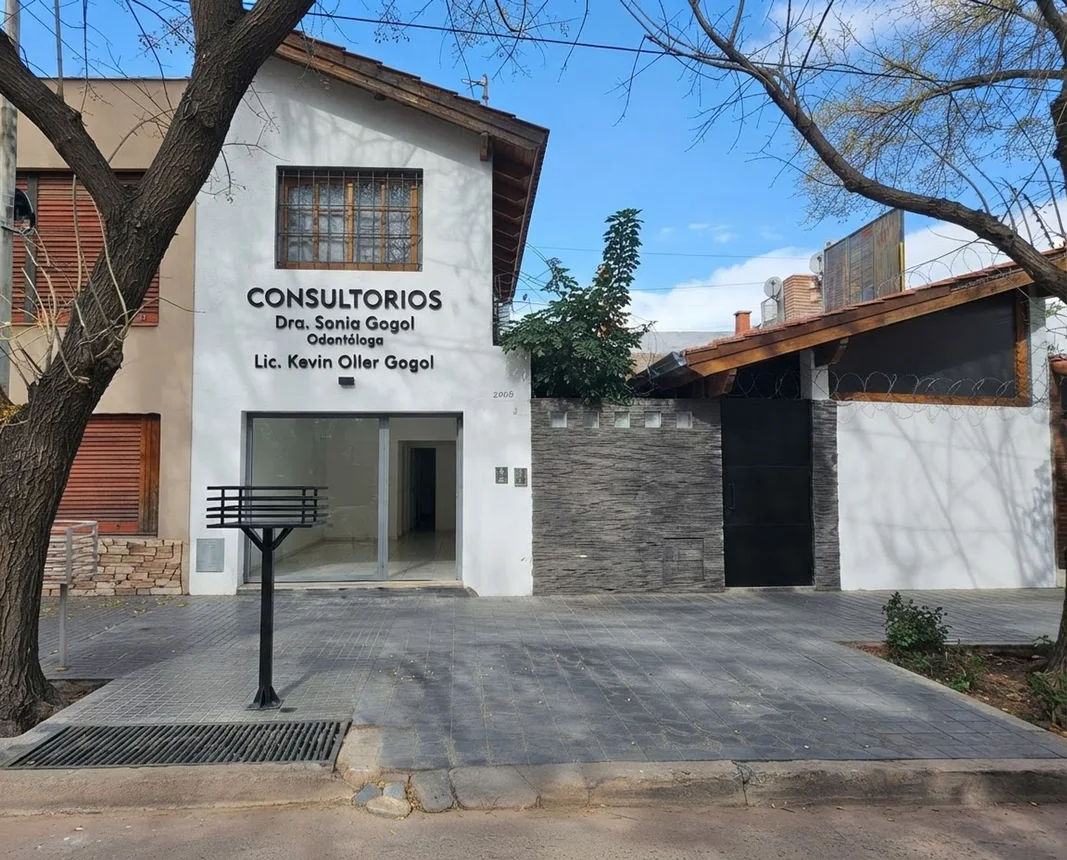 Casa de 5 ambientes en venta en Mendoza, Olascoaga 2500