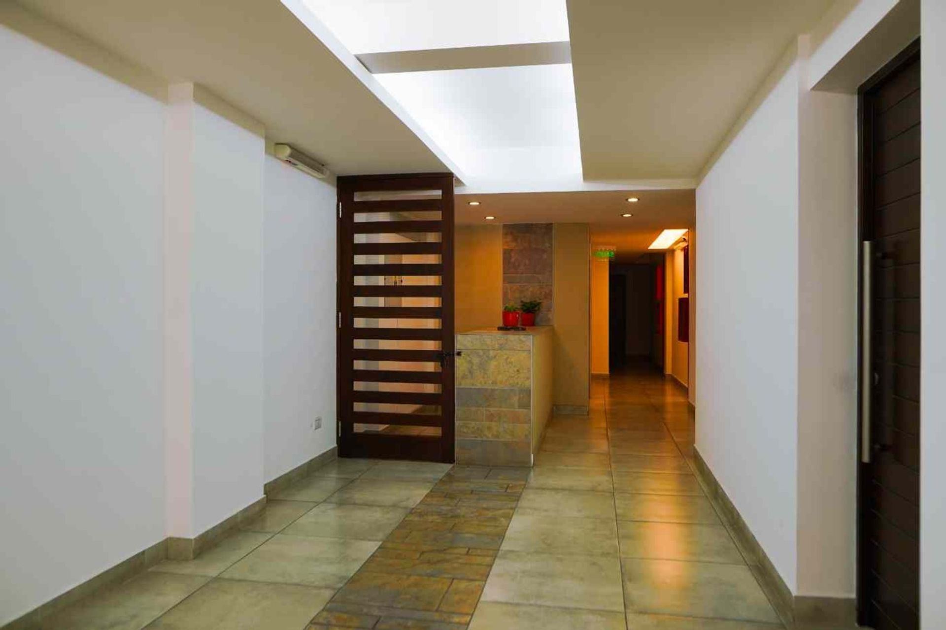 MONOAMBIENTE VENTA ZONA CENTRO 34 M2 - foto 3