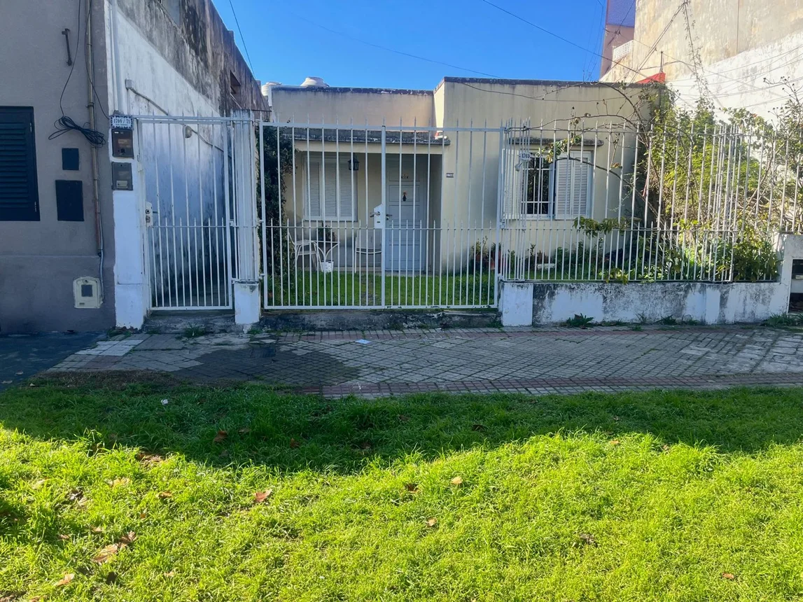 PH de 5 ambientes en venta en Banfield, General Palacios 1700, foto 2
