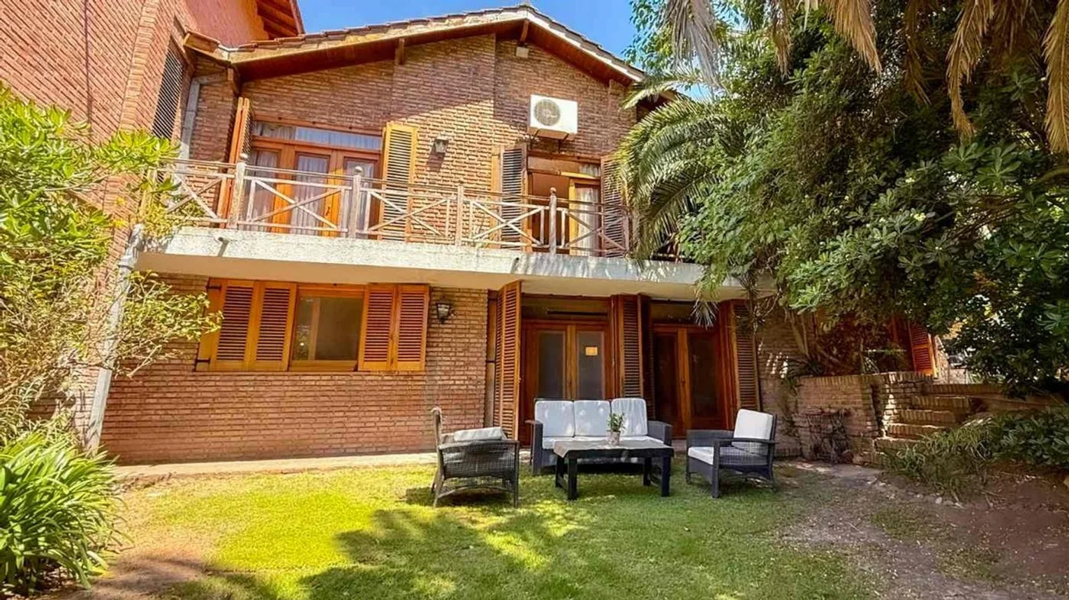 Casa de 6 ambientes en venta en Ranelagh, Calle 369 400
