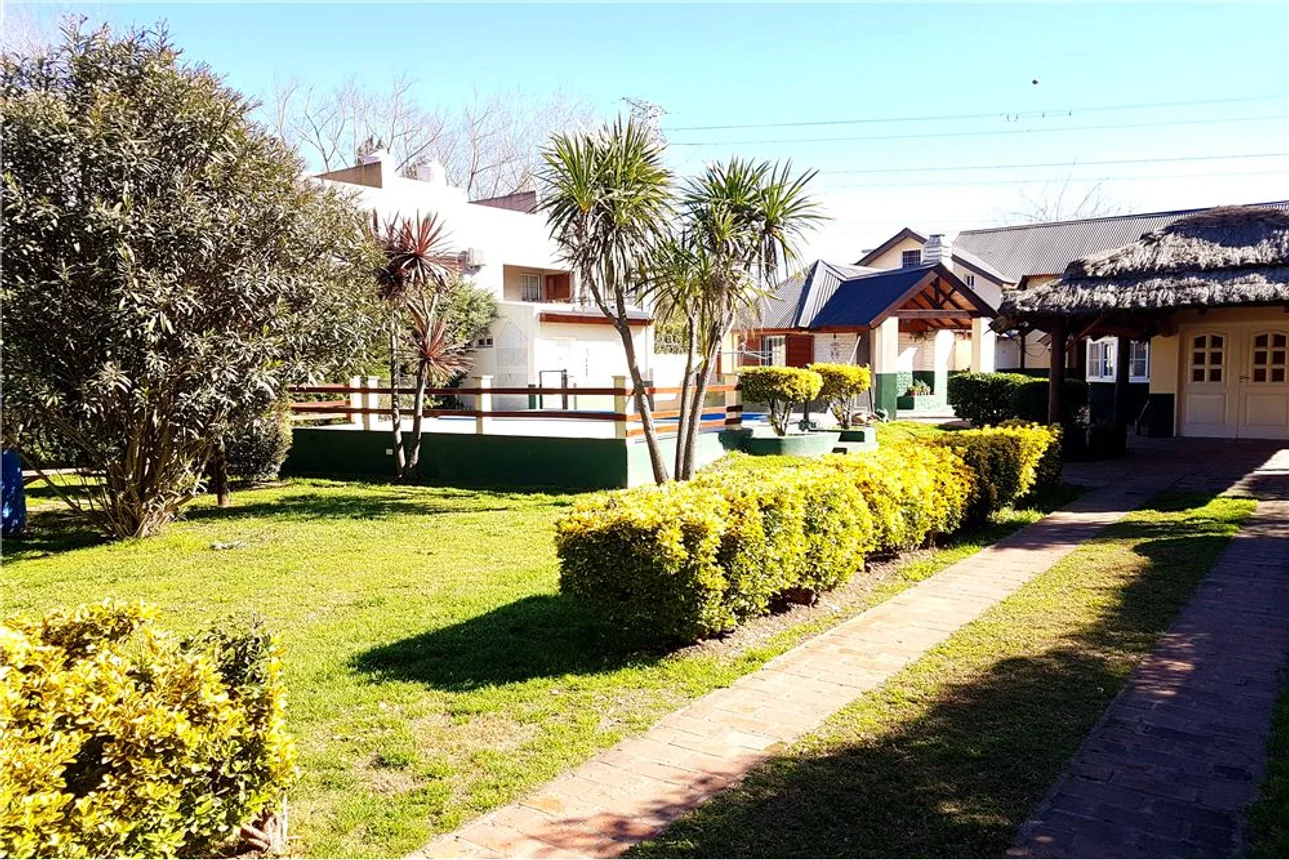 Casa en venta en Pilar, foto 2