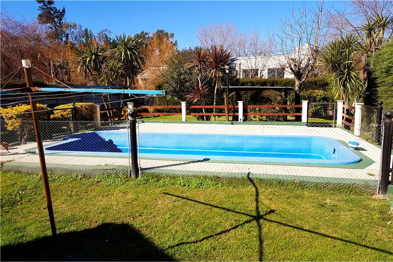 Casa en venta en Pilar, foto 3