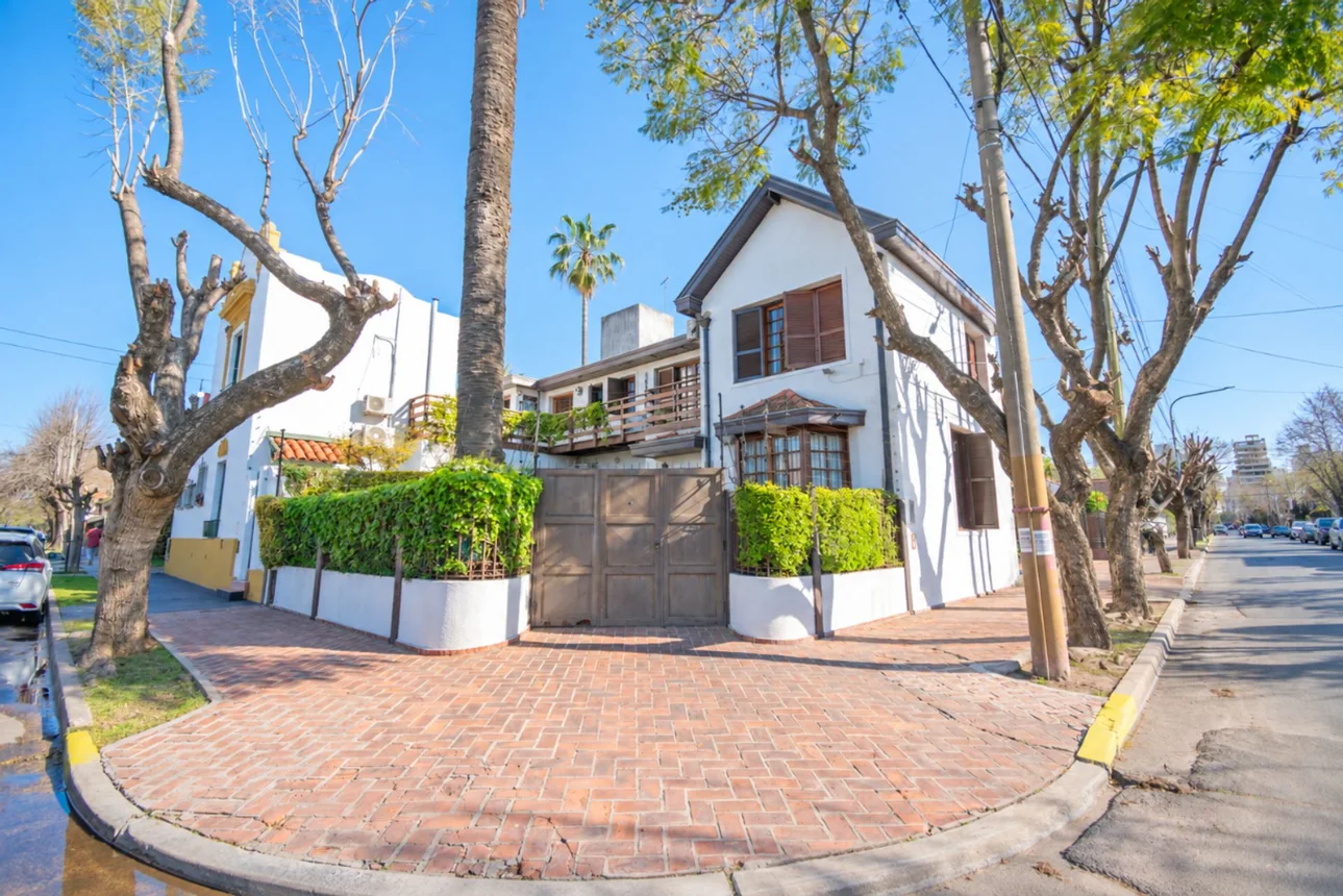 PH de 5 ambientes en venta en Quilmes, Olavarría 500