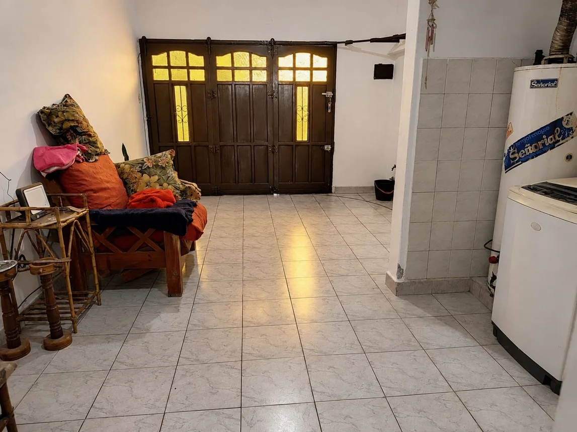 Casa en venta en La Plata, foto 2