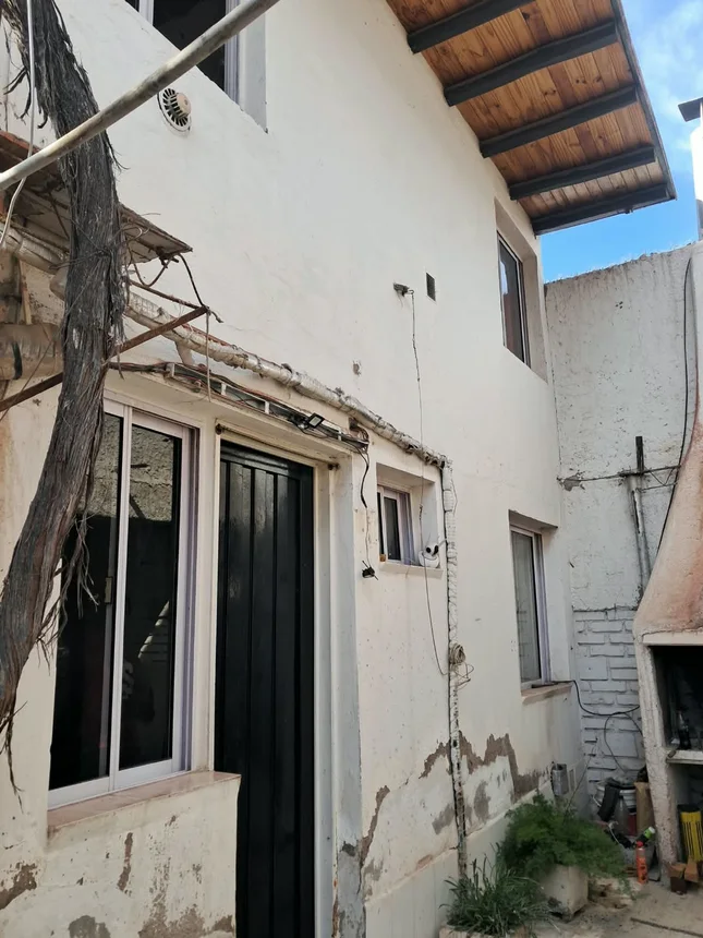 Venta casa + 2 deptos calle rivadavia lujan, foto 3