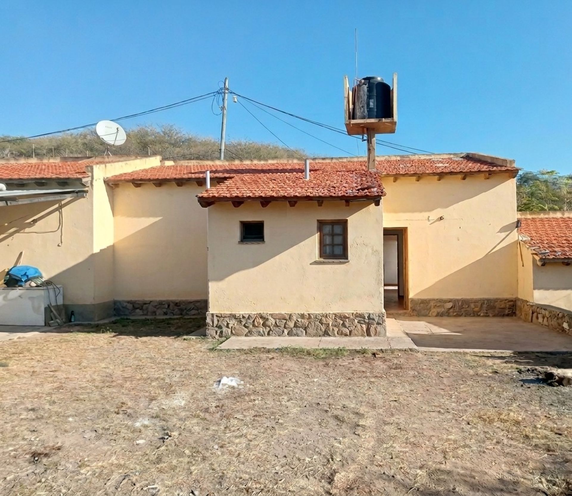 CASA VENTA LOCALIDAD GUACHIPAS 2 DORMITORIOS - foto 5