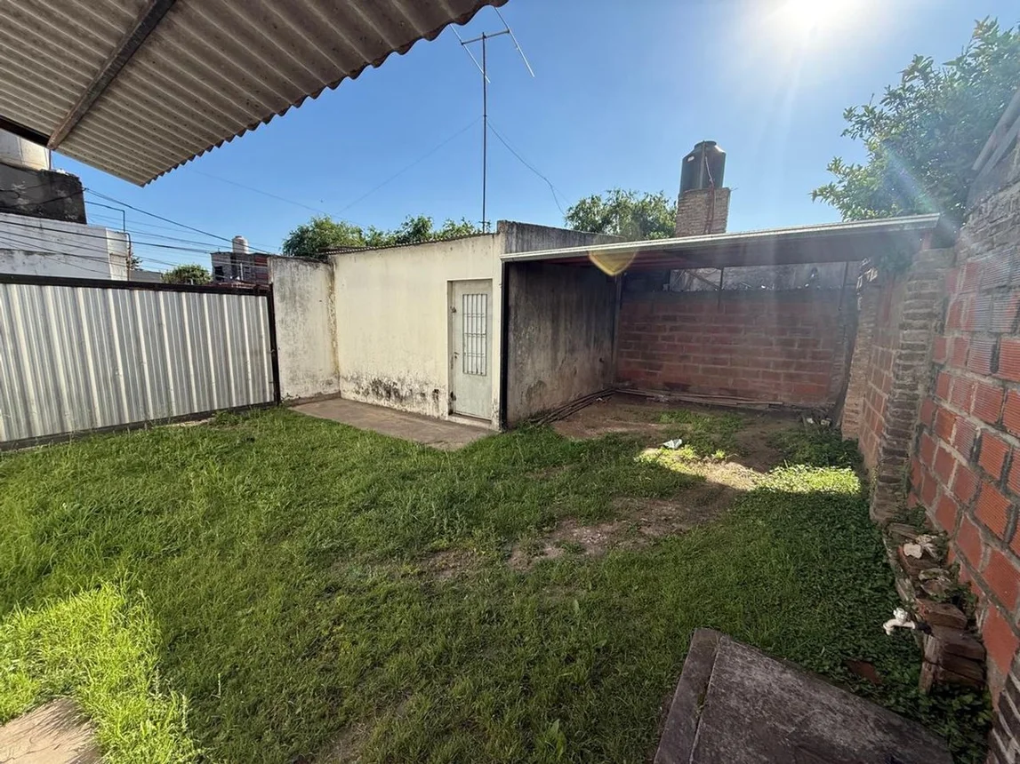Venta casa 2 dormitorios planta alta con cochera, foto 5