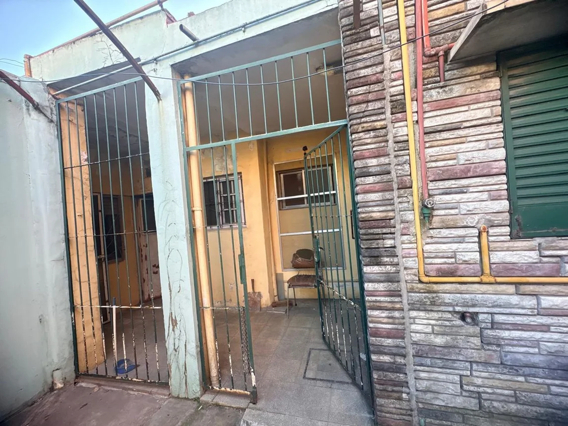 Casa de 3 ambientes en venta en Isidro Casanova, Pedro L. Larre 5600, foto 5