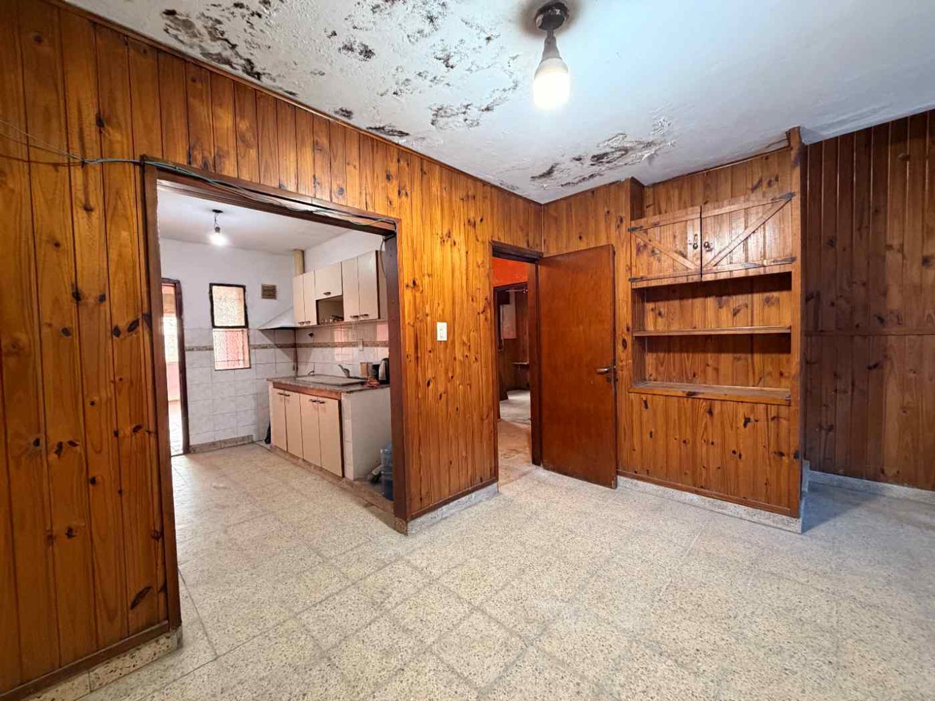 Foto 8 — VENTA CASA 3 AMB MONTE GRANDE QUINCHO COCHERA JARD