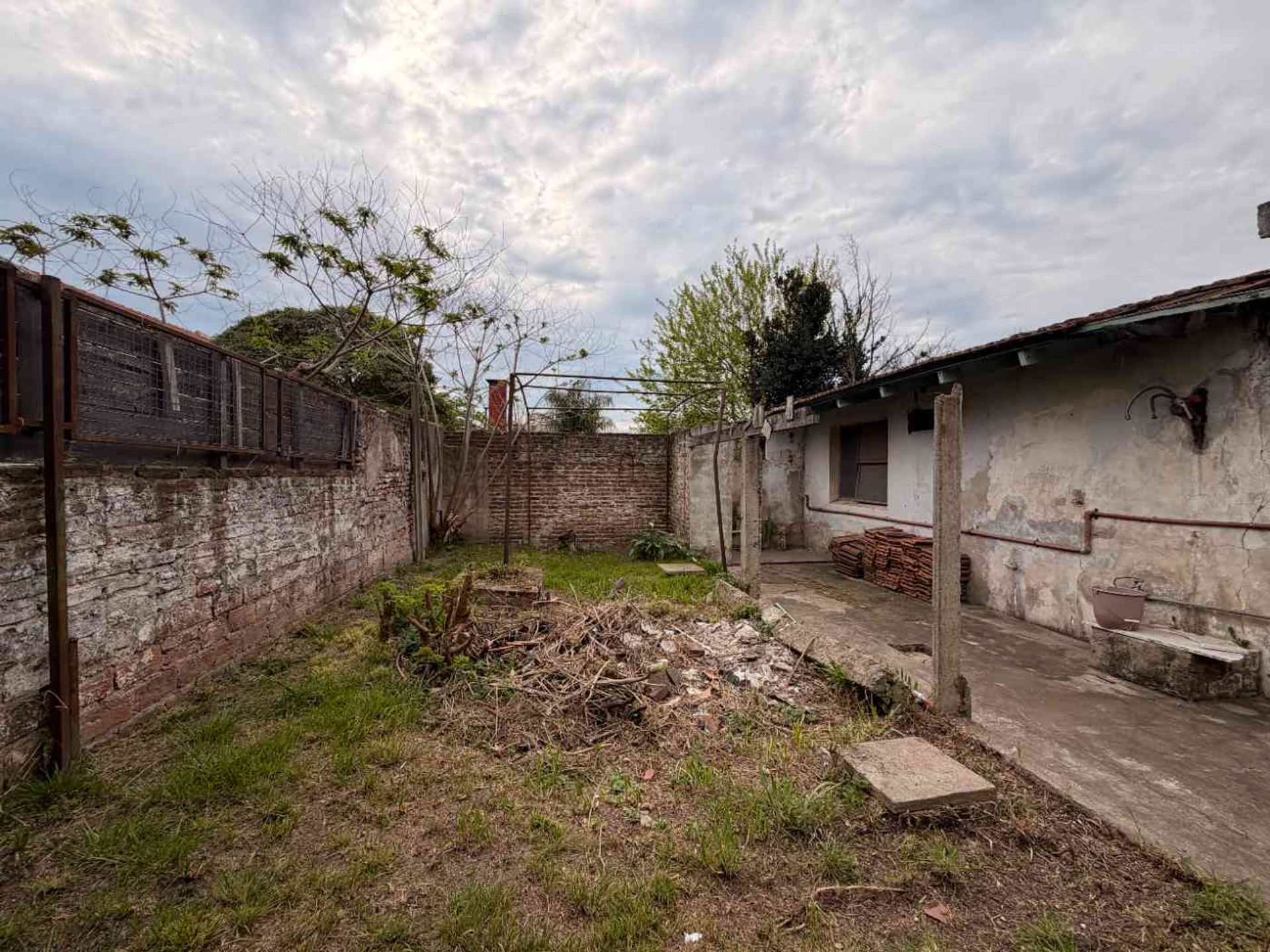 Foto 22 — VENTA CASA 3 AMB MONTE GRANDE QUINCHO COCHERA JARD