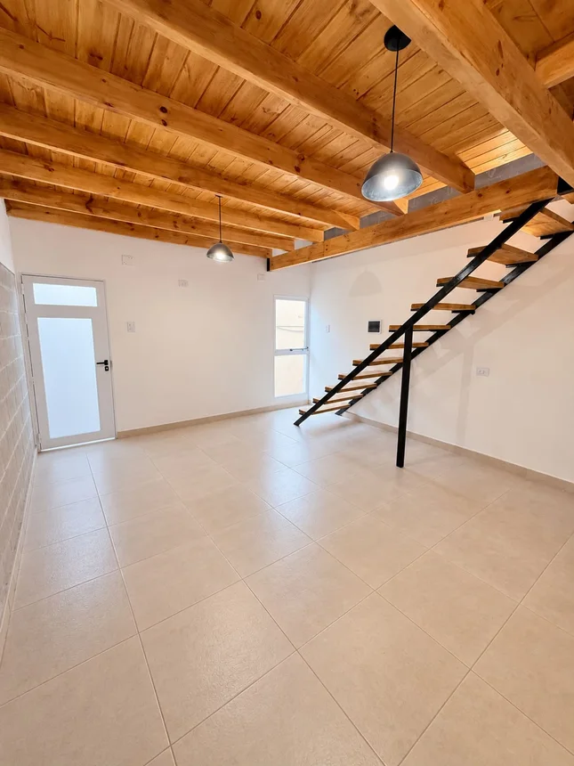 Dúplex de 3 ambientes en alquiler en Santa Fe, Roque Sáenz Peña 4000