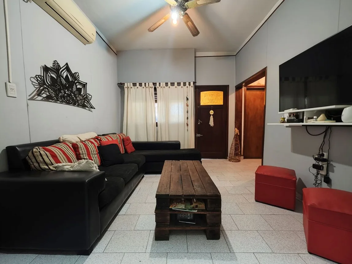 Casa de 4 ambientes en venta en Monte Chingolo, Magdalena 1900