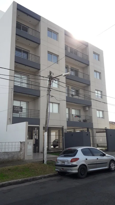 Departamento de 2 ambientes en venta en Berazategui, Calle 22 4000, foto 2