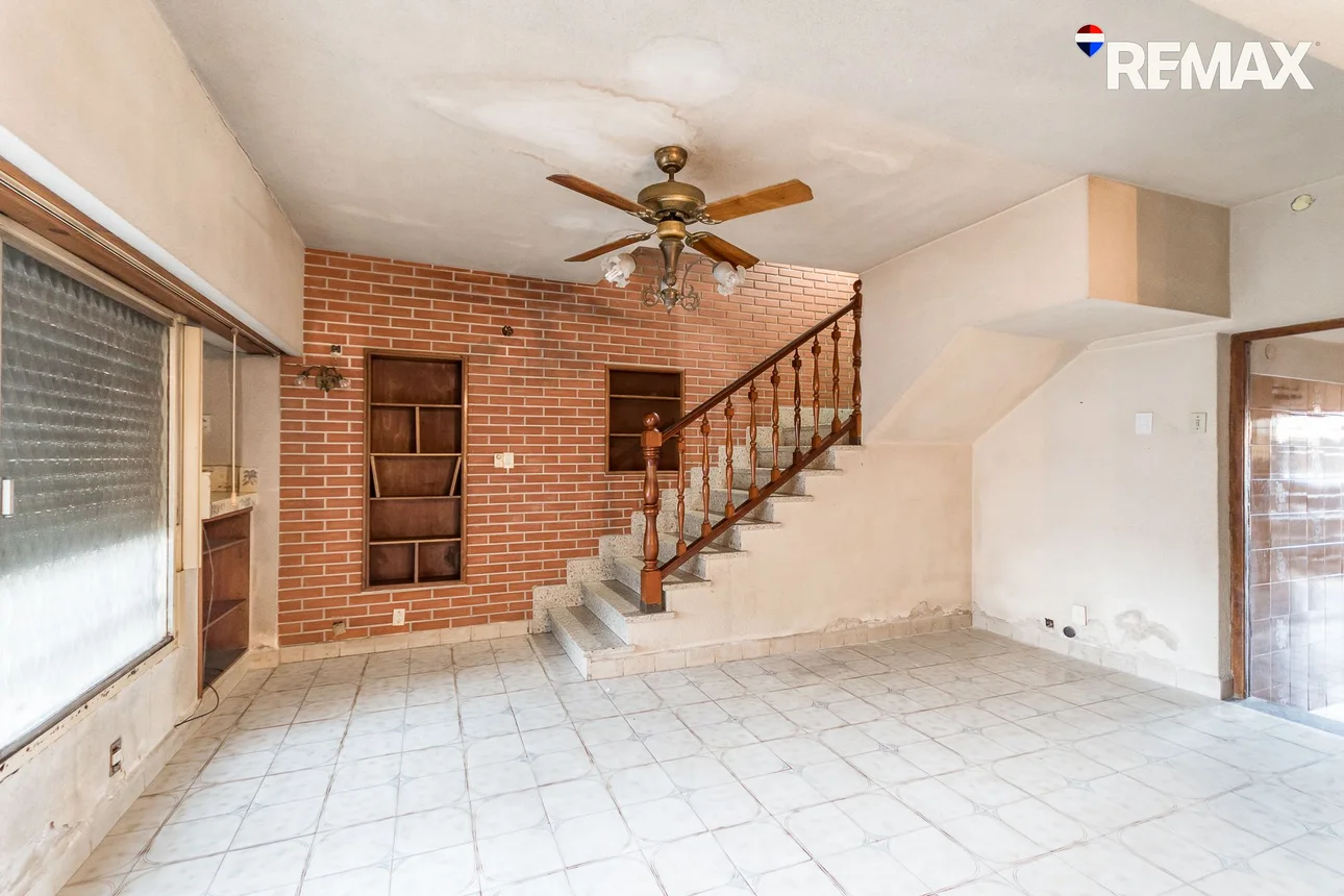 PH de 5 ambientes en venta en Piñeyro, Paso de la Patria 1400, foto 2