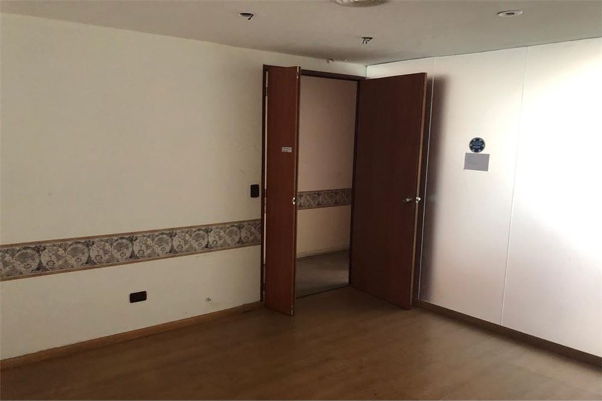 Foto 27 — LOCAL - ALQUILER - MONTSERRAT - 300 M2