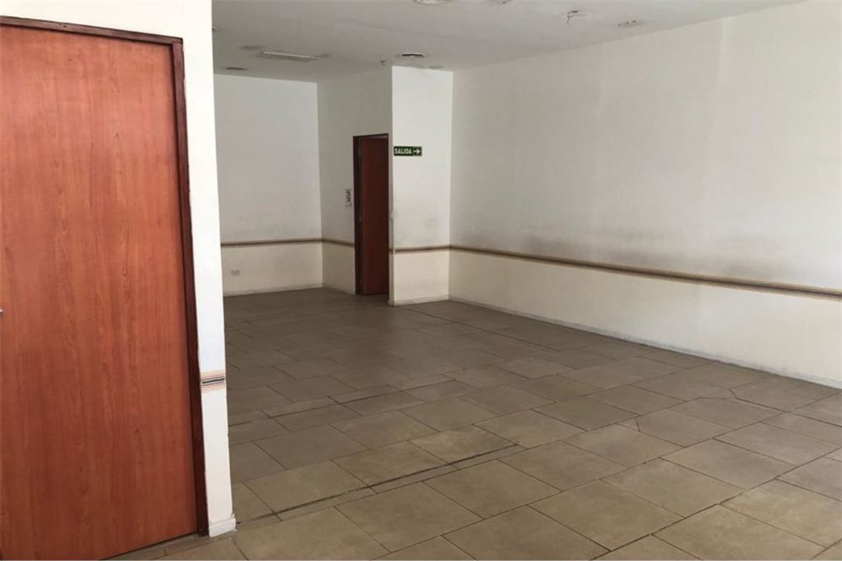 Foto 23 — LOCAL - ALQUILER - MONTSERRAT - 300 M2