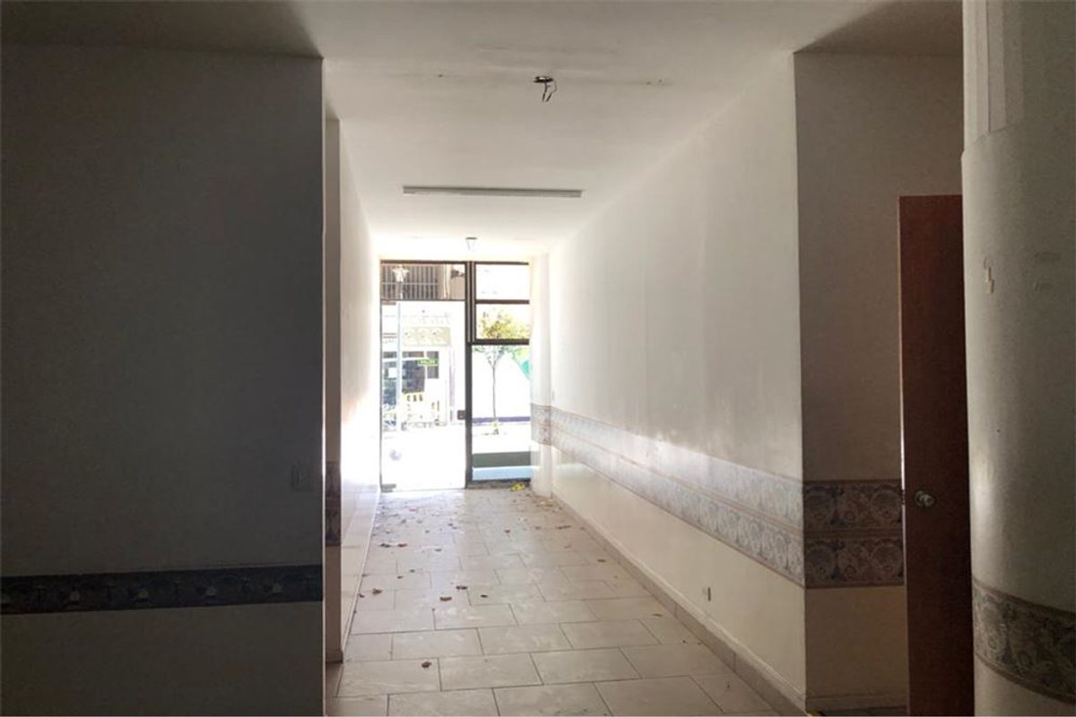 Foto 9 — LOCAL - ALQUILER - MONTSERRAT - 300 M2