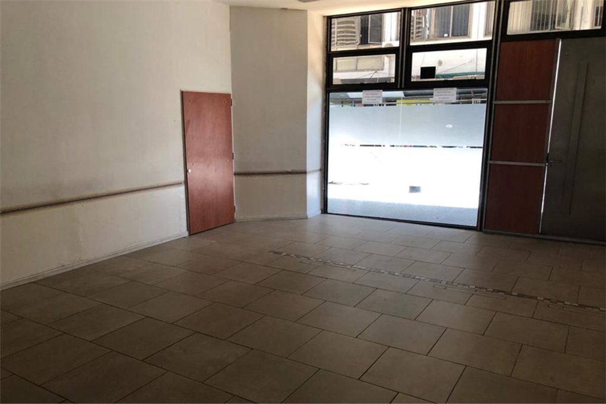 Foto 16 — LOCAL - ALQUILER - MONTSERRAT - 300 M2