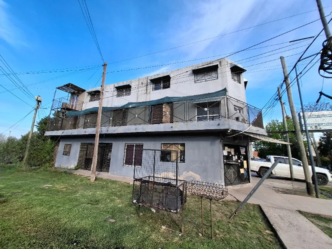 Venta en bloque 10 depos 1 local pileta jose c paz, foto 3