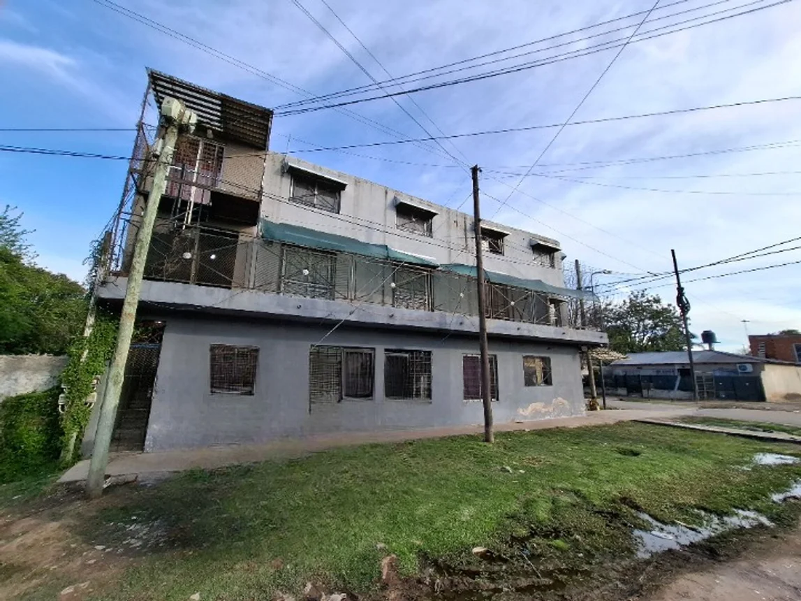 Venta en bloque 10 depos 1 local pileta jose c paz, foto 4