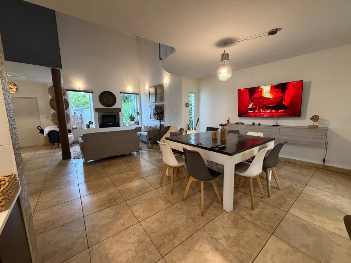 Casa de 5 ambientes en venta en Córdoba, Achira 8800, foto 3