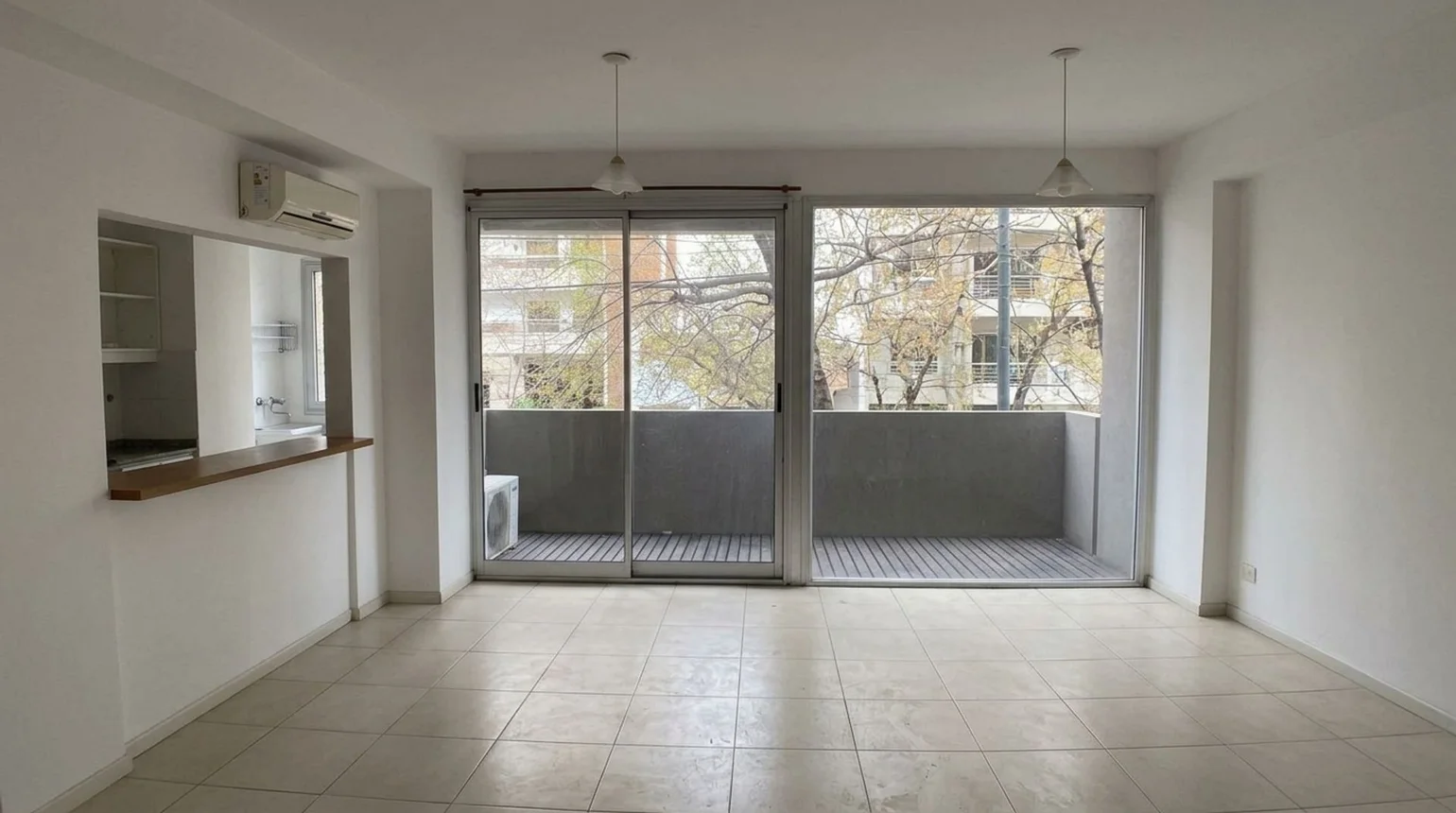 Departamento de 2 ambientes en alquiler en La Plata, 44 Entre 14 y 15 900