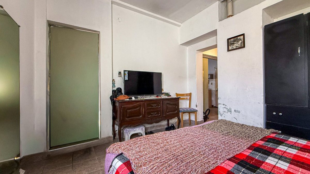 Foto 9 — VENTA Casa 2 Amb con garage + Departamento 3 Amb